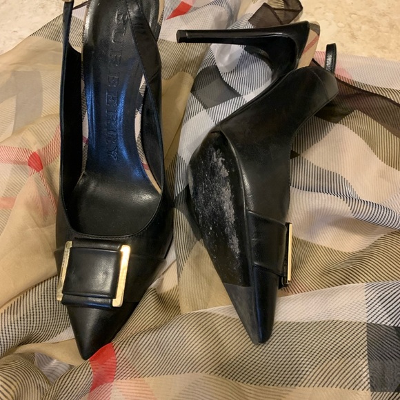 size7 These are very luxurious and beautiful Burberry shoes - Picture 3 of 4